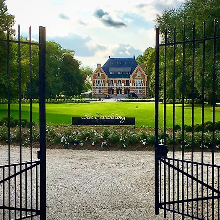 Clos Barthelemy-chateau D'eterpigny Отель типа 